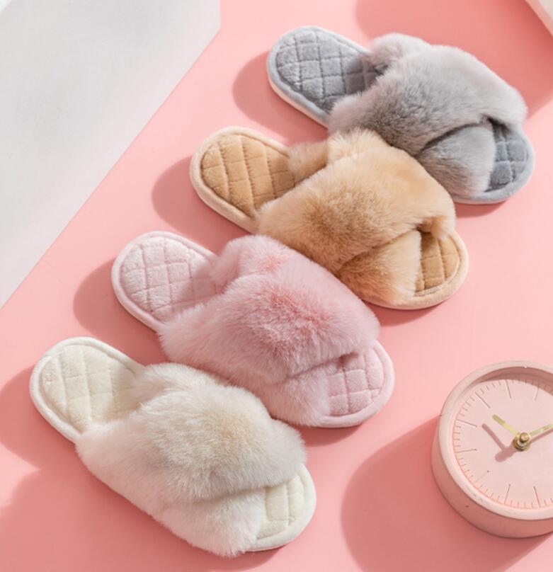 ルームシューズ ふわふわ スリッパ レディース フェイク ファー ムートン 風 おしゃれ トイレ 可愛い かわいい 春 秋 室内履きルームシューズ ふわふわ スリッパ レ日用品雑貨 文房具 手芸 続々